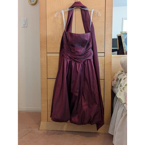 David's Bridal Strapless Knee Length Maroon Dress with Stole Size 4 - Picture 1 of 3